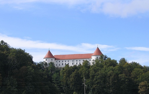Mokrice Castle